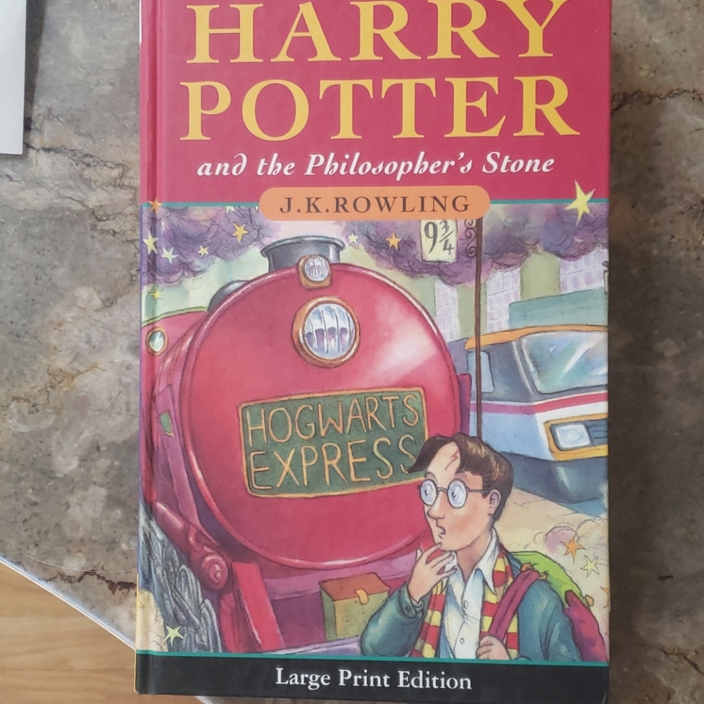 1ST EDITION LARGE PRINT HARRY POTTER AND THE PHILO